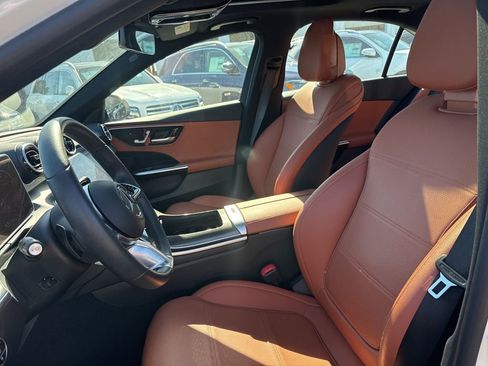 Used 2023 Mercedes-Benz C 300 4MATIC Sedan image 7