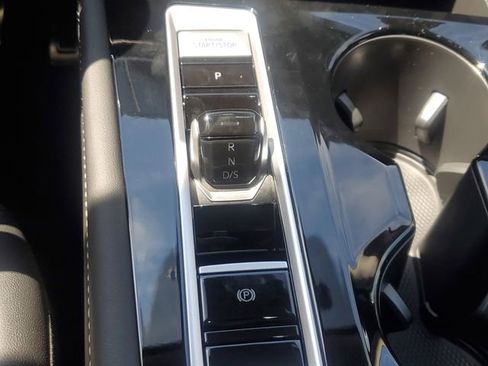 New 2026 Volkswagen Atlas SEL Premium R-Line image 33