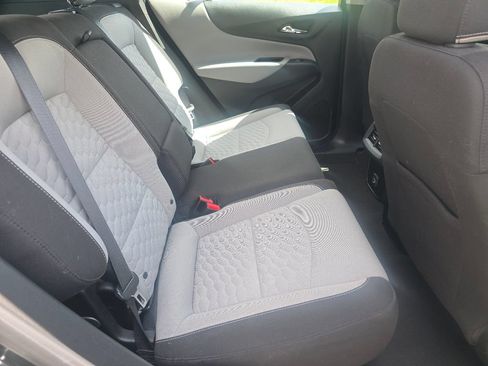 Used 2019 Chevrolet Equinox LS FWD image 17