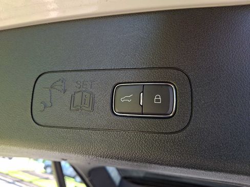 Used 2023 Lincoln Aviator Reserve w/ Equipment Group 201A AWD/4WD image 27