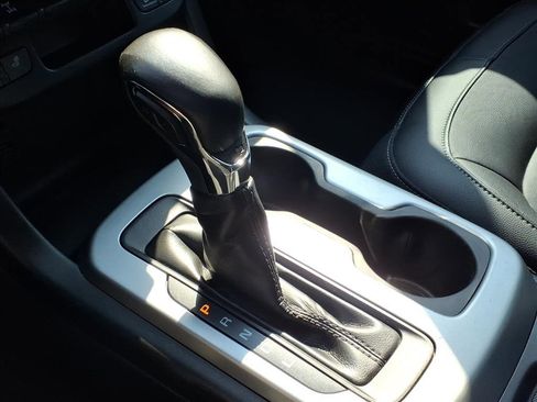 Used 2022 Chevrolet Colorado ZR2 image 13