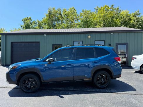 Used 2024 Subaru Forester Wilderness w/ Wilderness Package AWD/4WD image 3