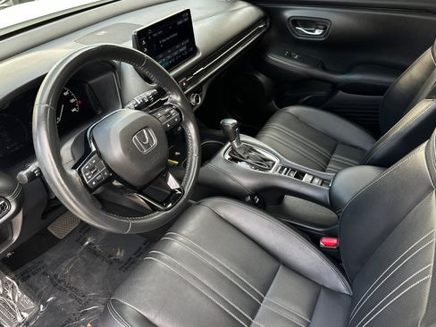 Used 2023 Honda HR-V EX-L image 10