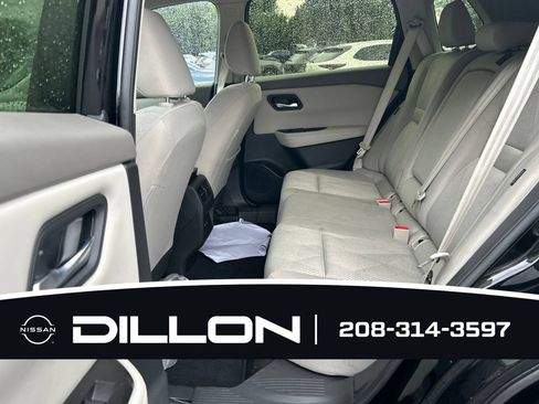 Used 2025 Nissan Rogue SV AWD/4WD image 10