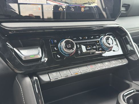 New 2026 GMC Sierra 2500 AT4X w/ AT4X AEV Edition AWD/4WD image 26