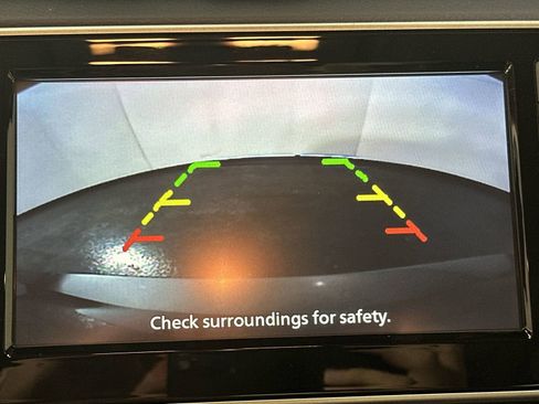 Used 2025 Nissan Versa SV w/ Trunk Package image 21