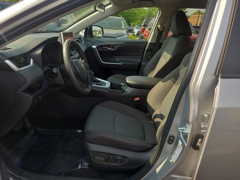 Certified 2024 Toyota RAV4 XLE AWD/4WD image 16