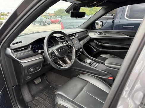 Used 2021 Jeep Grand Cherokee L Overland w/ Luxury Tech Group IV AWD/4WD image 13