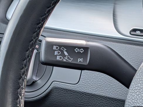 Used 2013 Volkswagen CC Sport image 23