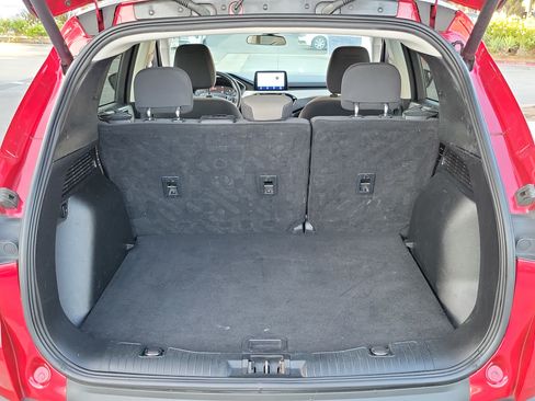 Used 2021 Ford Escape SE w/ SE Sport Appearance Package FWD image 17