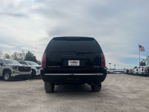 Used 2008 GMC Yukon XL Denali AWD/4WD image 7