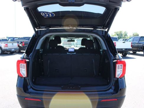 Used 2023 Ford Explorer XLT AWD/4WD image 14