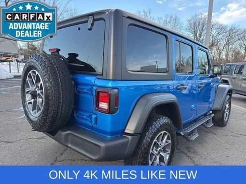 Used 2025 Jeep Wrangler Sport S image 19