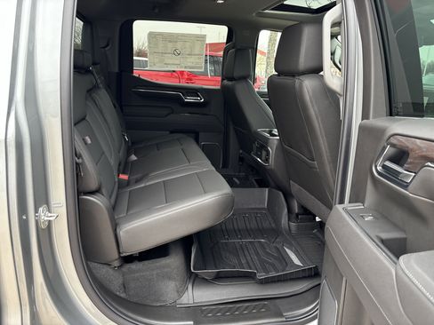 New 2026 GMC Sierra 1500 SLT w/ SLT Premium Plus Package image 20