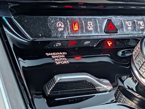 New 2026 Jeep Grand Wagoneer L Limited AWD/4WD image 24