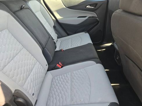 Used 2020 Chevrolet Equinox LS FWD image 12