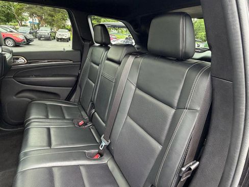 Used 2015 Jeep Grand Cherokee Overland AWD/4WD image 31