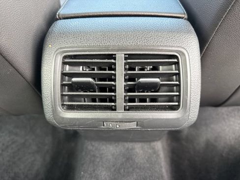 Used 2015 Volkswagen Golf SEL FWD image 21