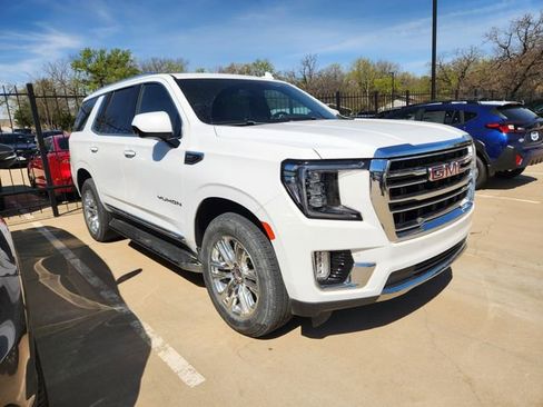 Used 2022 GMC Yukon SLT image 1