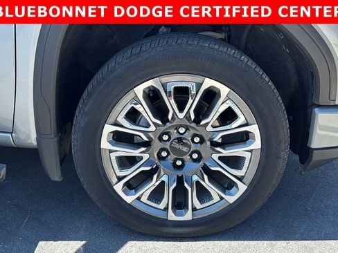 Used 2024 GMC Sierra 1500 Denali Ultimate AWD/4WD image 36