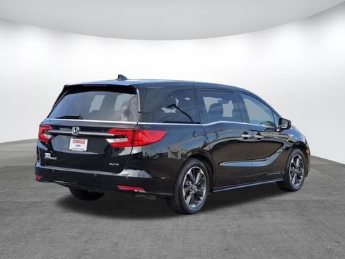 Used 2021 Honda Odyssey Elite image 4