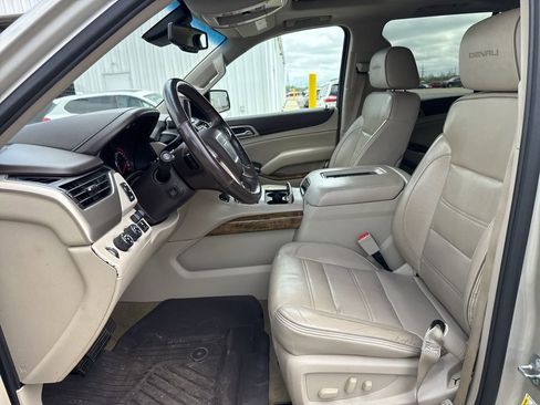 Used 2016 GMC Yukon Denali w/ Open Road Package AWD/4WD image 15