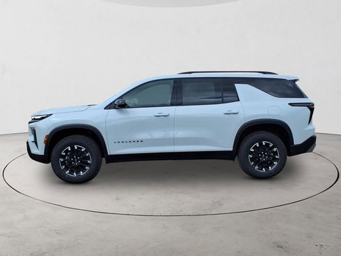 New 2026 Chevrolet Traverse Z71 w/ Enhanced Driving Package AWD/4WD image 8