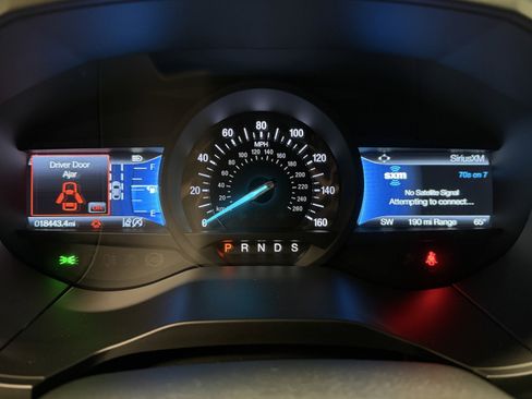 Used 2024 Ford Edge SEL w/ Convenience Package image 17