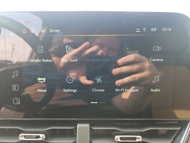 Used 2025 Chevrolet Equinox ACTIV w/ Safety and Technology Package FWD image 20