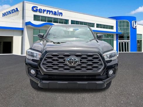 Used 2023 Toyota Tacoma TRD Off-Road w/ Technology Package AWD/4WD image 9