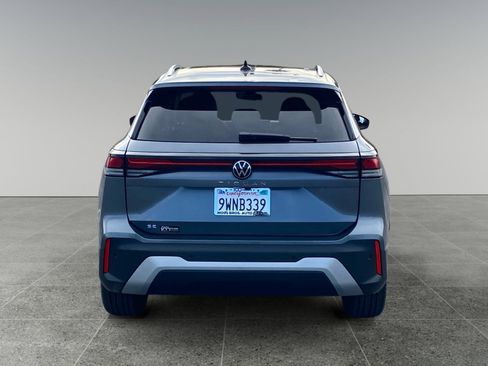 Used 2026 Volkswagen Tiguan SE image 4