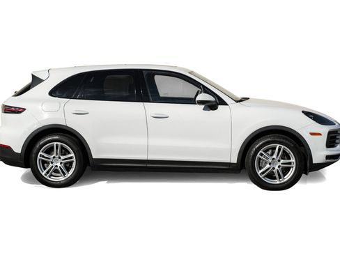 Used 2020 Porsche Cayenne image 7
