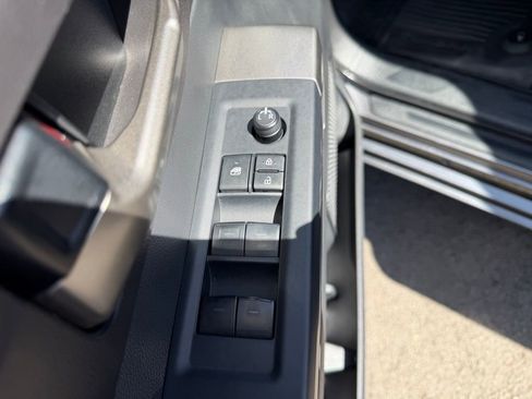 Used 2025 Toyota Tundra SR5 AWD/4WD image 12
