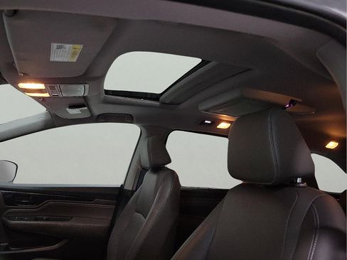 Used 2023 Honda Odyssey Touring image 11