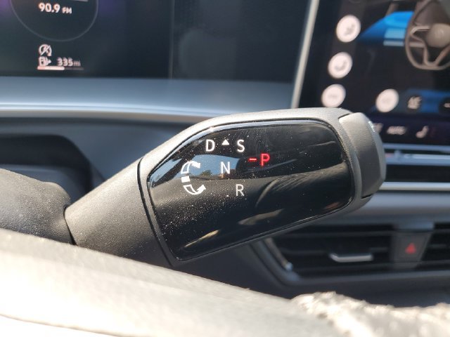 New 2026 Volkswagen Tiguan SE R-Line FWD image 22