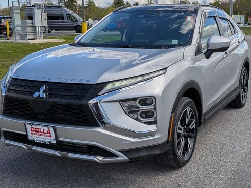 Used 2024 Mitsubishi Eclipse Cross SE AWD/4WD image 3