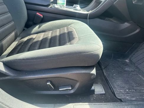Used 2019 Ford Fusion SE AWD/4WD image 11