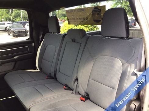 Used 2022 RAM 1500 Big Horn AWD/4WD image 34