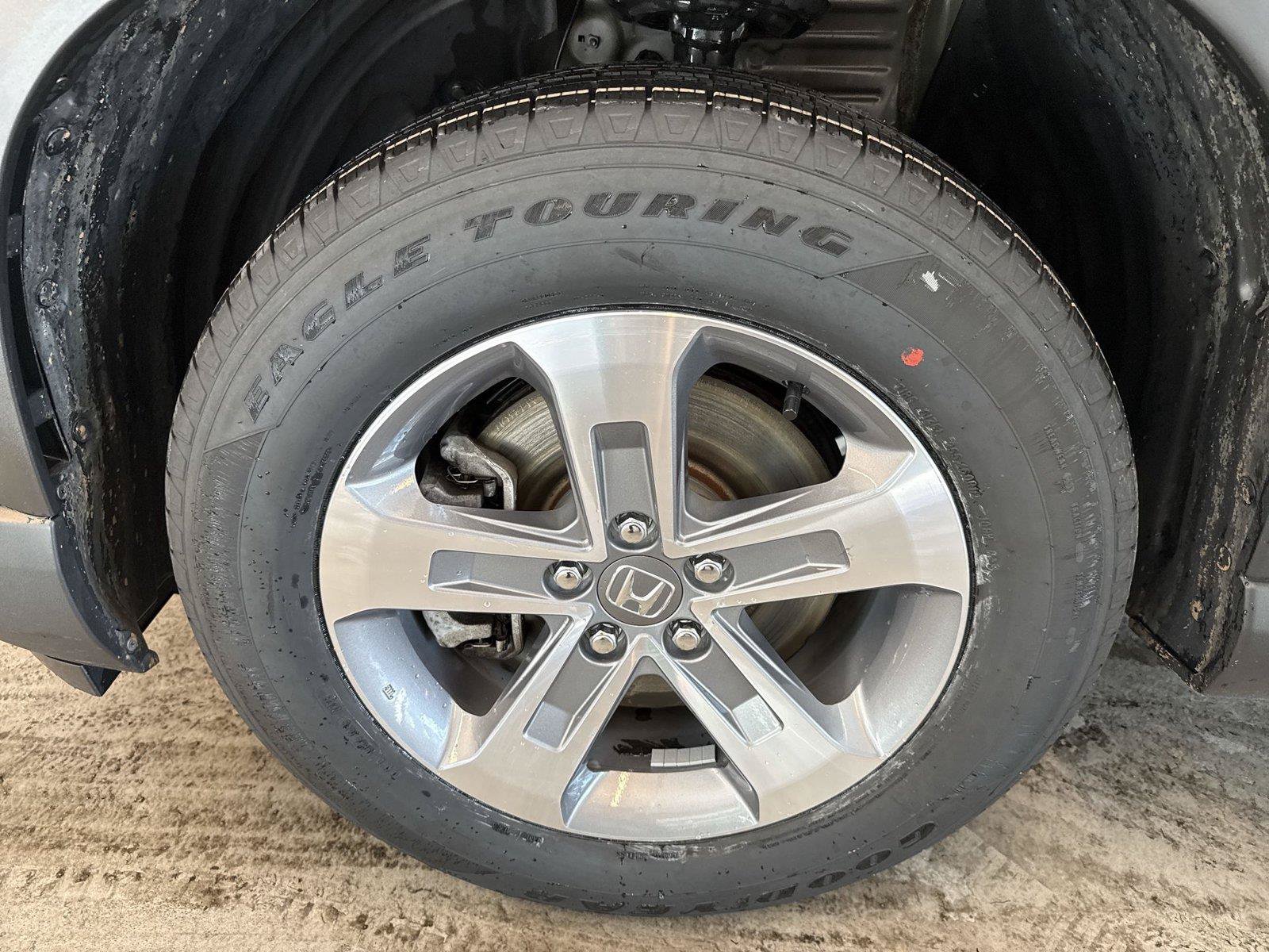 Used 2025 Honda Pilot EX-L image 18