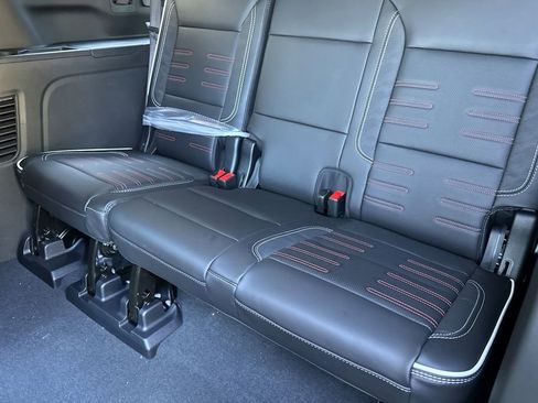 New 2026 GMC Yukon XL AT4 Ultimate AWD/4WD image 16
