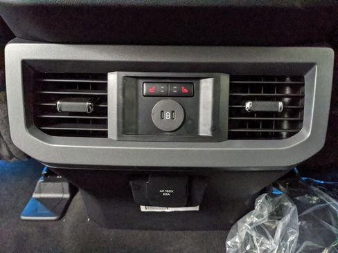 New 2025 Ford F250 Lariat w/ Lariat Ultimate Package image 19