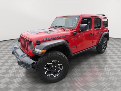 Used 2022 Jeep Wrangler Unlimited Rubicon 4xe w/ Cold Weather Group AWD/4WD image 3