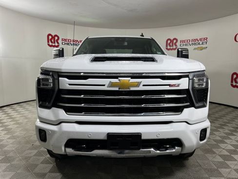 Used 2025 Chevrolet Silverado 2500 LT w/ Z71 Chrome Sport Edition AWD/4WD image 2