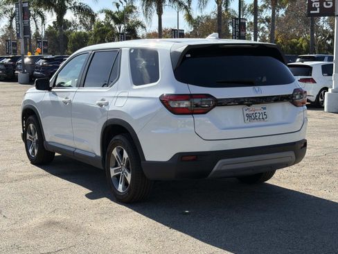 Used 2023 Honda Pilot EX-L image 5