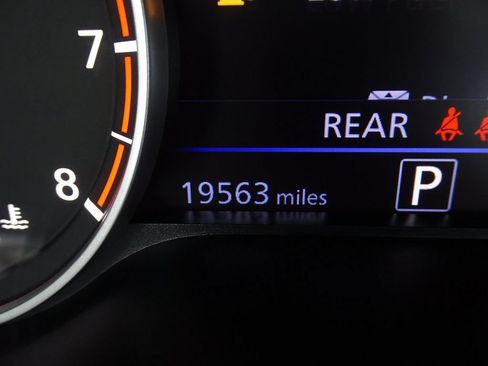 Used 2024 Nissan Altima 2.5 SR w/ SR Premium Package FWD image 22
