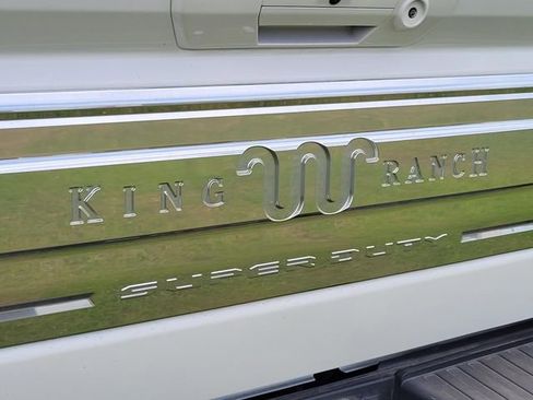 Used 2023 Ford F350 King Ranch w/ FX4 Off-Road Package image 8