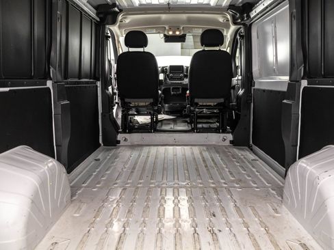 Used 2025 RAM ProMaster 2500 FWD image 30
