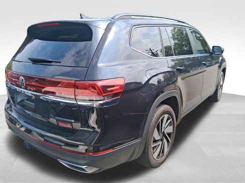 Used 2024 Volkswagen Atlas SE FWD image 4