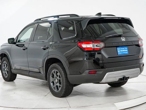 New 2025 Honda Pilot TrailSport image 6