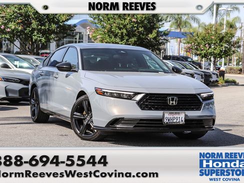 Used 2025 Honda Accord Sport image 1